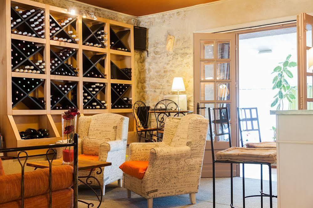 فندق Logis Le Relais Sarrasin Vezenobres المظهر الخارجي الصورة